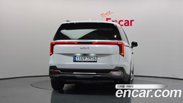 Kia Canival 2025 — photo 4