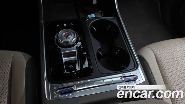Kia Canival 2025 — photo 9