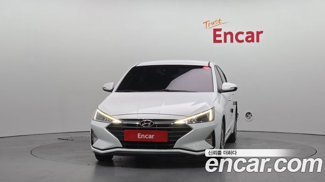 Hyundai AVANTE 2019 — photo 3