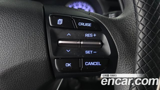 Hyundai AVANTE 2019 — photo 16