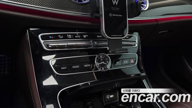 Mercedes-Benz CLS-Class 2020 — photo 24