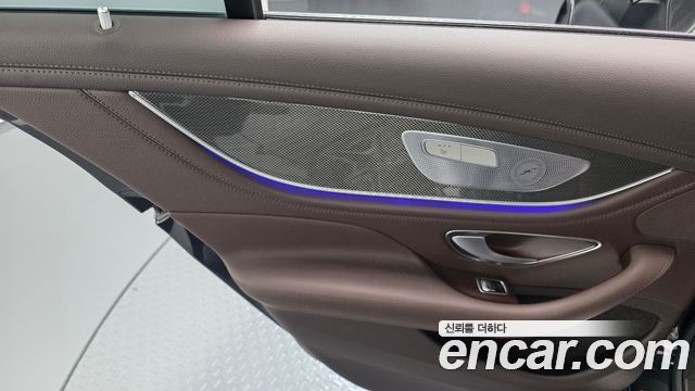 Mercedes-Benz CLS-Class 2020 — photo 15