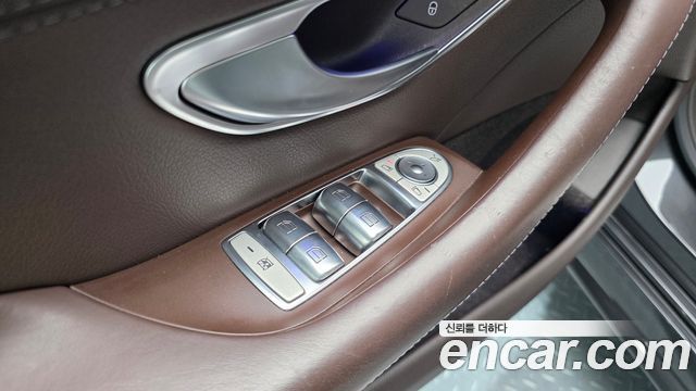 Mercedes-Benz CLS-Class 2020 — photo 28