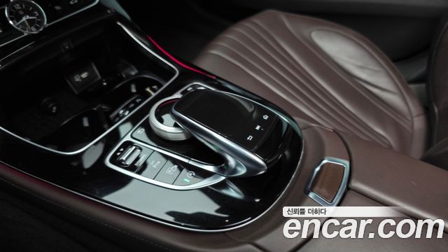 Mercedes-Benz CLS-Class 2020 — photo 29