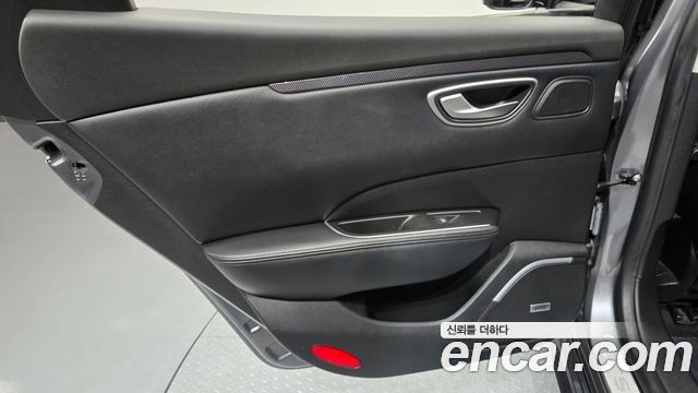Renault Korea SM6 2016 — photo 15