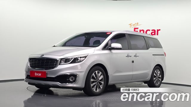 Kia Canival 2015 — photo 1