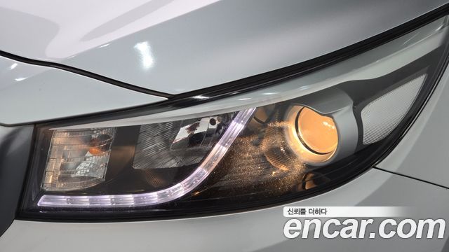 Kia Canival 2015 — photo 8