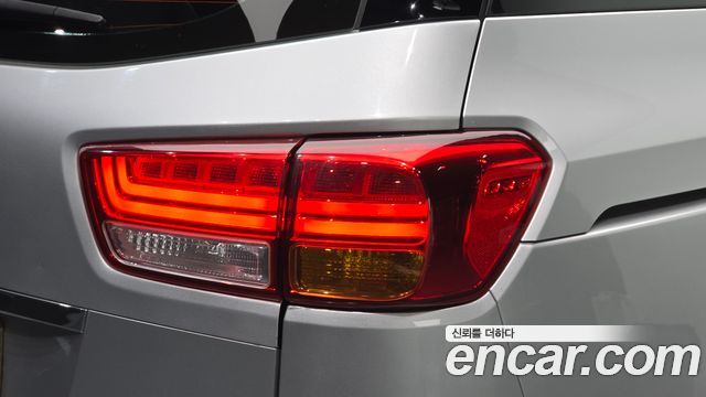 Kia Canival 2015 — photo 9