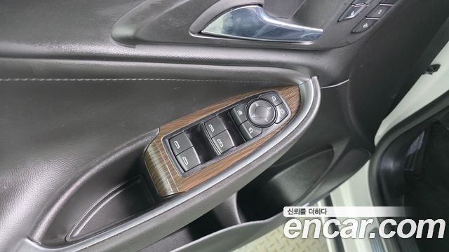 Chevrolet Korea Malibu 2017 — photo 17