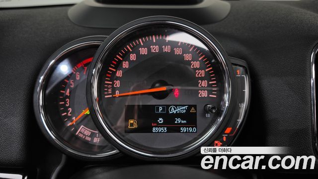 Mini Countryman 2020 — photo 8