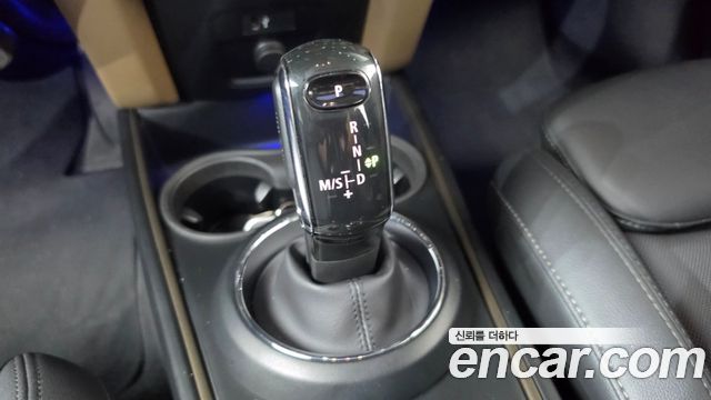 Mini Countryman 2020 — photo 9