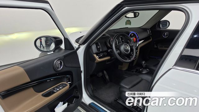 Mini Countryman 2020 — photo 10