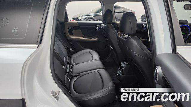 Mini Countryman 2020 — photo 12