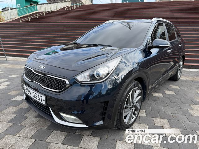 Kia Niro 2017 — photo 1