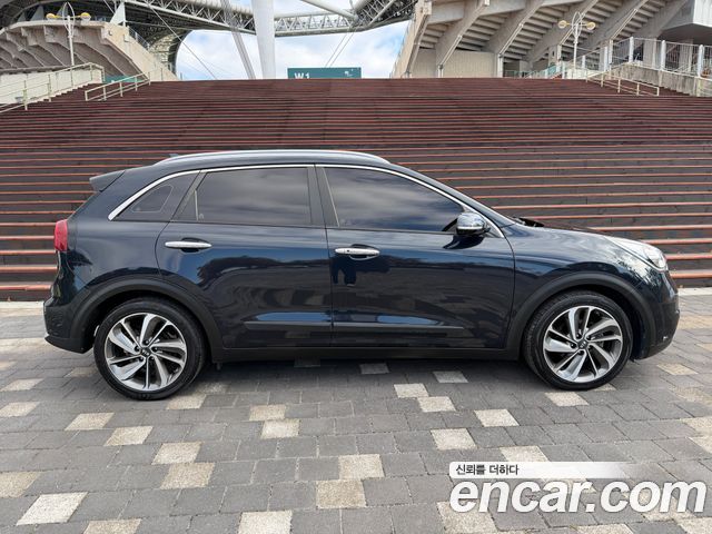 Kia Niro 2017 — photo 4