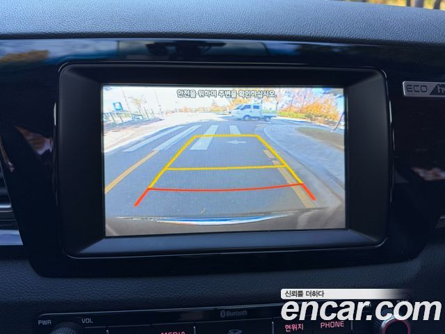 Kia Niro 2017 — photo 16