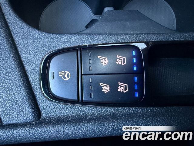 Kia Niro 2017 — photo 18