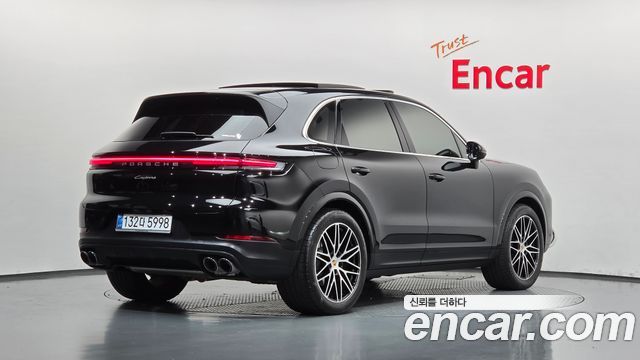 Porsche Cayenne 2025 — photo 2