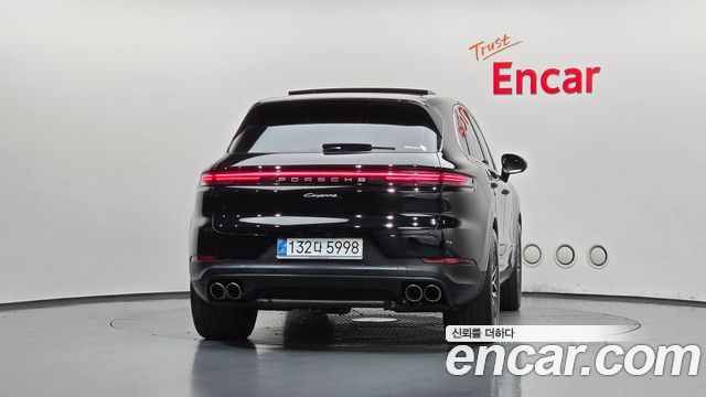 Porsche Cayenne 2025 — photo 4