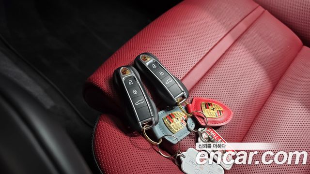 Porsche Cayenne 2025 — photo 21