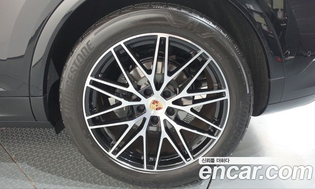 Porsche Cayenne 2025 — photo 7