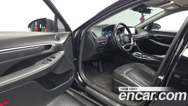 Hyundai Sonata 2021 — photo 13