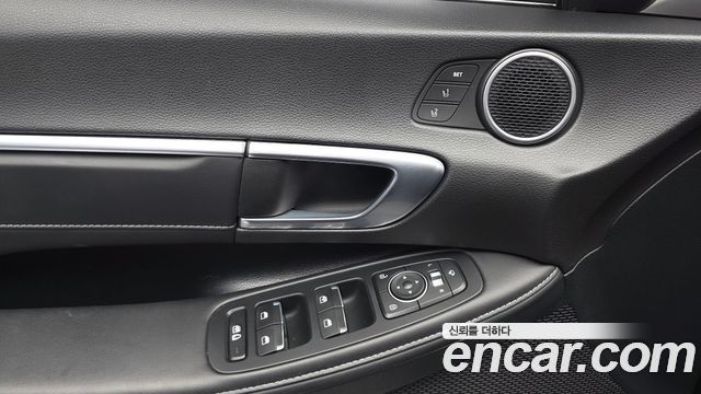 Hyundai Sonata 2021 — photo 27