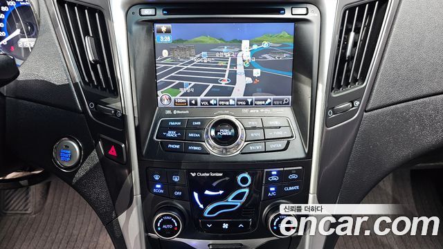 Hyundai Sonata 2012 — photo 14