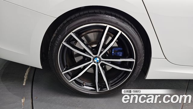 BMW 3-Series 2022 — photo 5