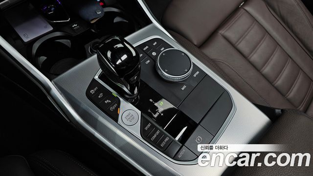 BMW 3-Series 2022 — photo 9