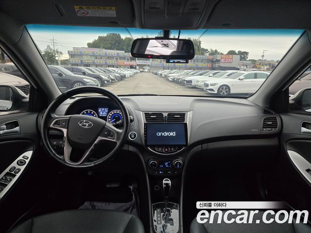 Hyundai Accent 2016 — photo 19