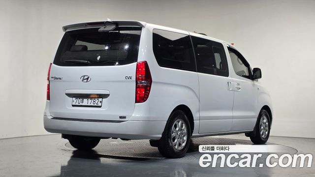 Hyundai Starex 2014 — photo 2