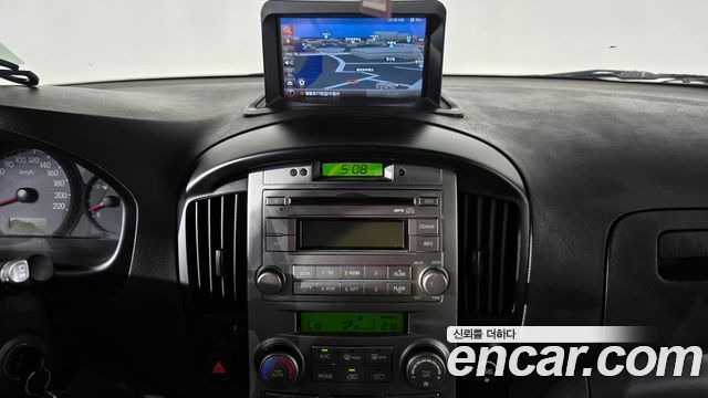 Hyundai Starex 2014 — photo 19