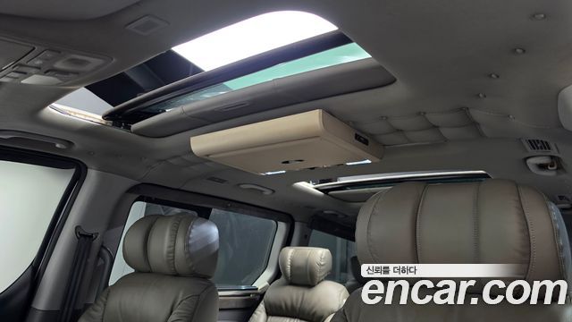 Hyundai Starex 2014 — photo 24