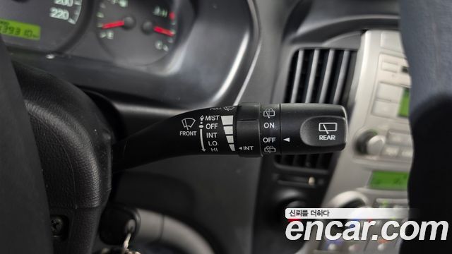 Hyundai Starex 2014 — photo 26