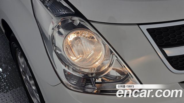 Hyundai Starex 2014 — photo 8