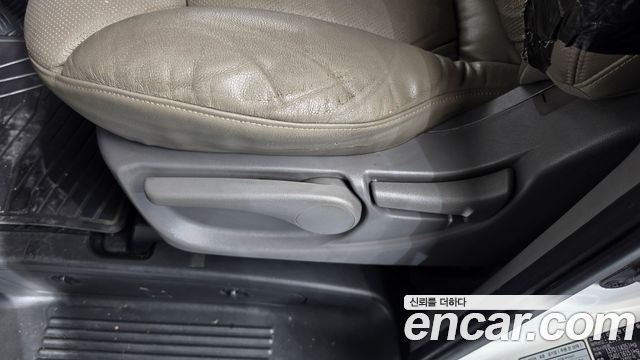 Hyundai Starex 2014 — photo 27