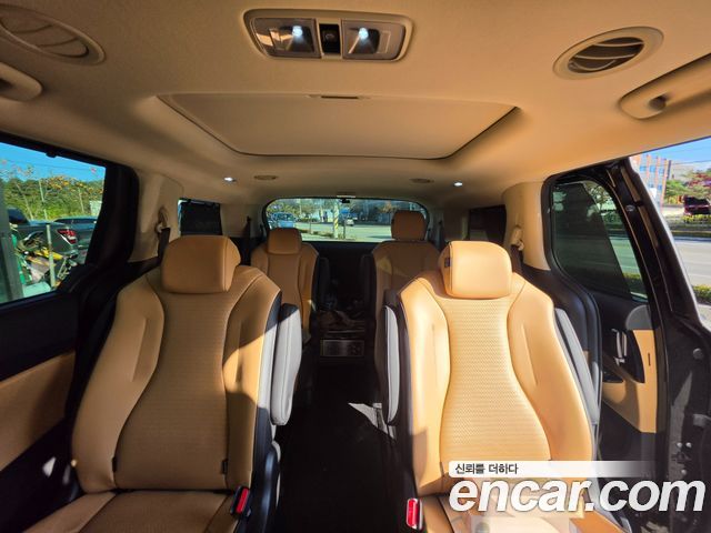 Kia Canival 2021 — photo 6