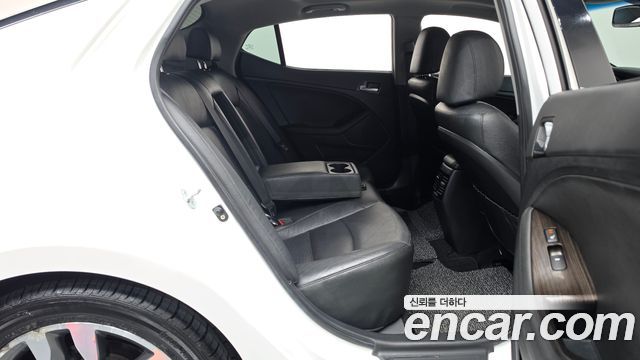 Kia K5 2015 — photo 17