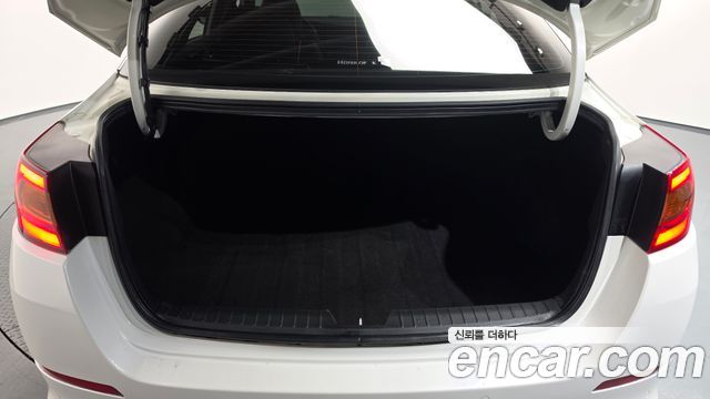 Kia K5 2015 — photo 23