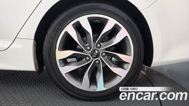 Kia K5 2015 — photo 7