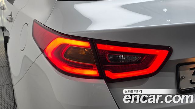 Kia K5 2015 — photo 9