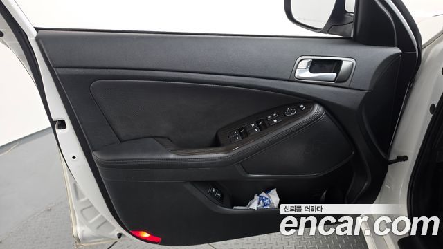 Kia K5 2015 — photo 14