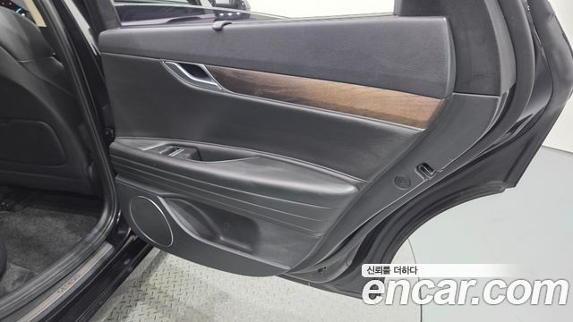 Genesis G80 2021 — photo 15