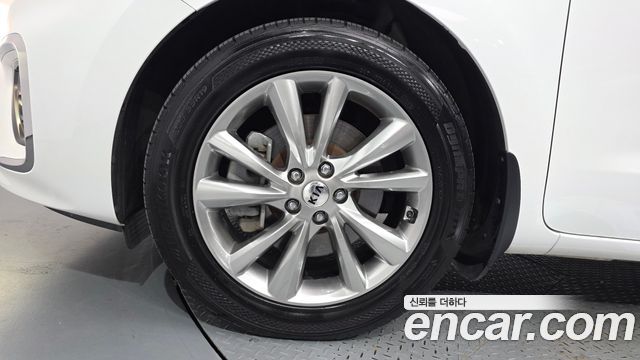 Kia Canival 2019 — photo 5