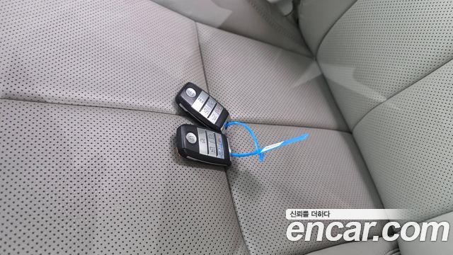 Kia Canival 2019 — photo 23