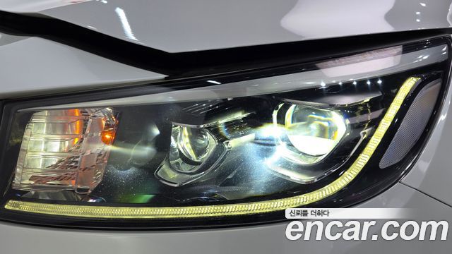 Kia Canival 2019 — photo 8
