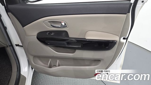 Kia Canival 2019 — photo 15