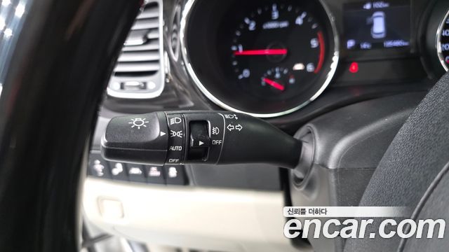 Kia Canival 2019 — photo 30