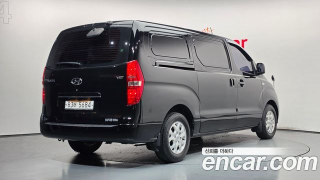 Hyundai Starex 2015 — photo 2